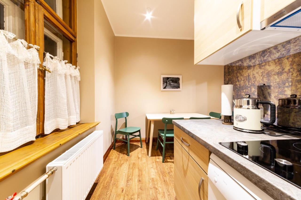 Ferienwohnung Gourmet Storie'S Ap 68Sqm Renovated Free Parking Riga Exterior foto