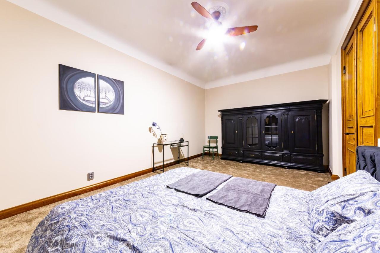 Ferienwohnung Gourmet Storie'S Ap 68Sqm Renovated Free Parking Riga Exterior foto